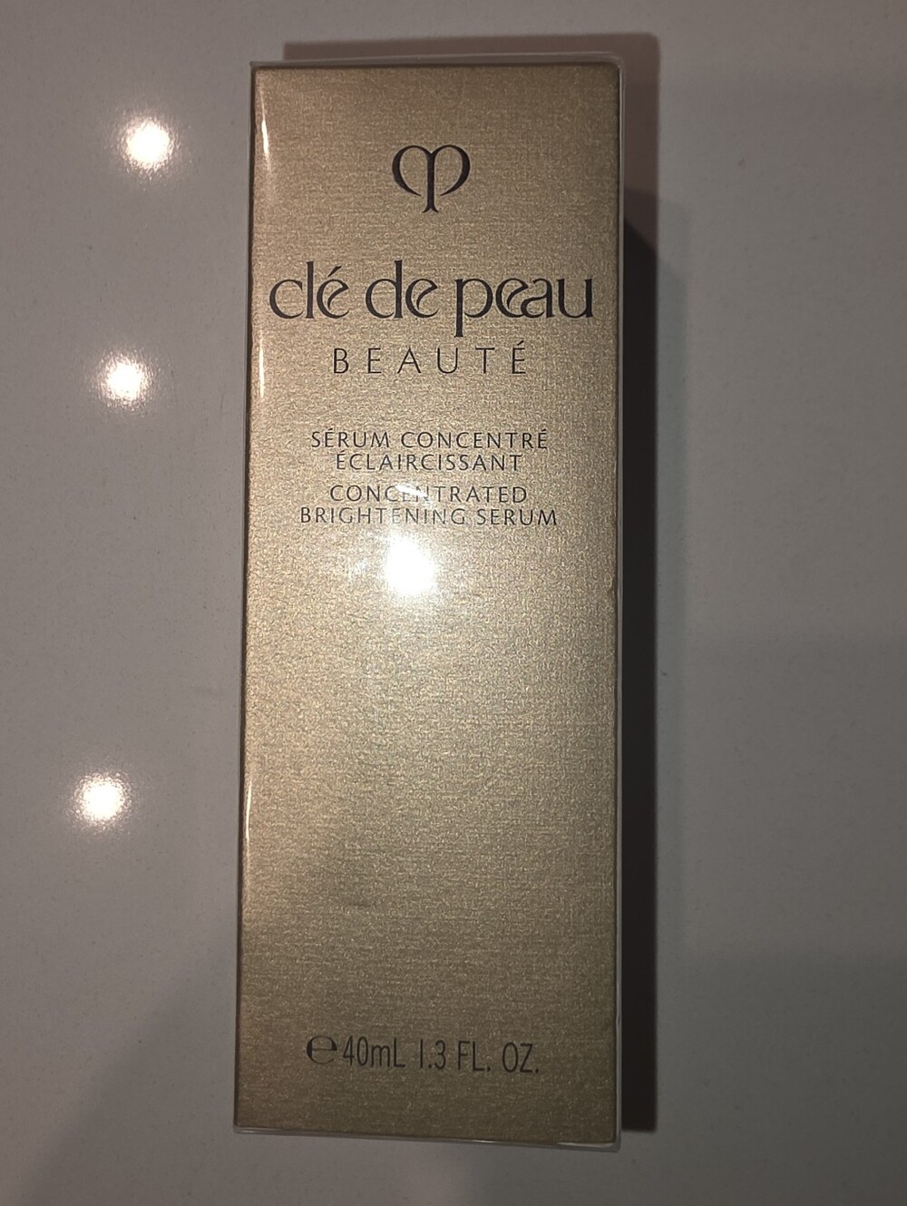 Cle De Peau Brightening Serum